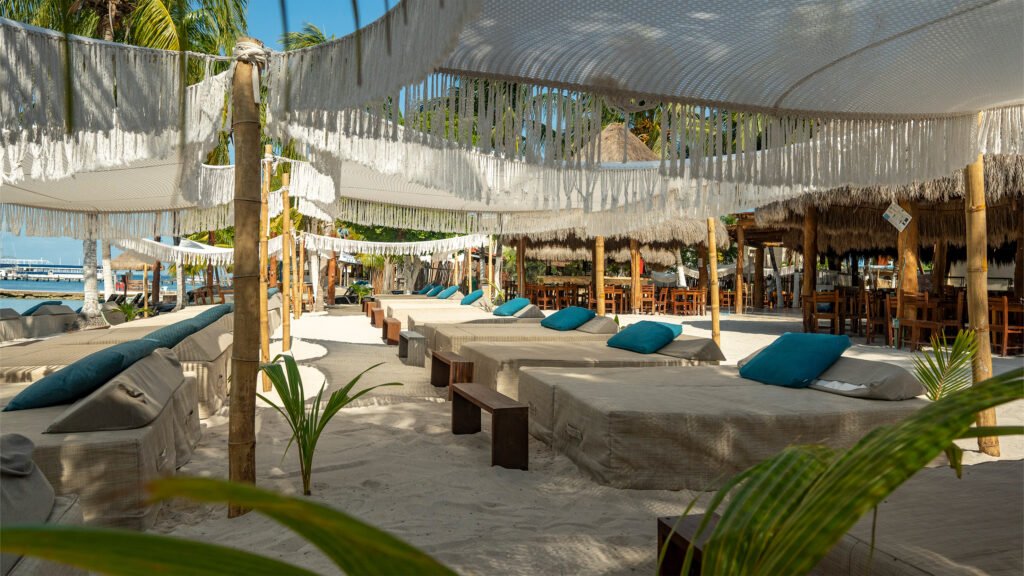 Isla Mujeres Catamarán Plus Luxury